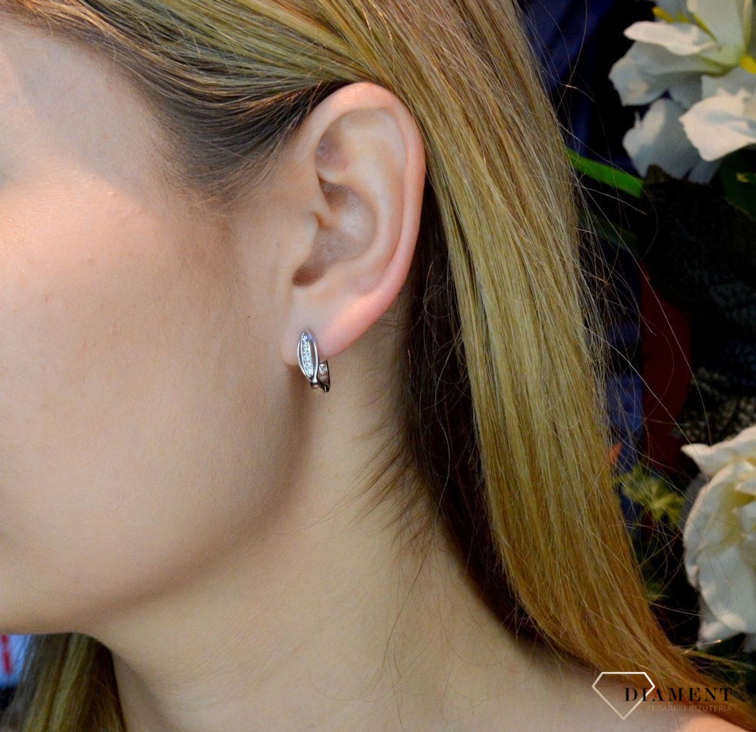 Srebrne kolczyki wiszące łezki 925 DIA-KLC-50542A-925. Kolczyki wiszące . Lśniące kolczyki. Biżuteria na prezent dla kobiety. Prezent na walentynki. Kolczyki dla dziewczynki wiszące..jpg