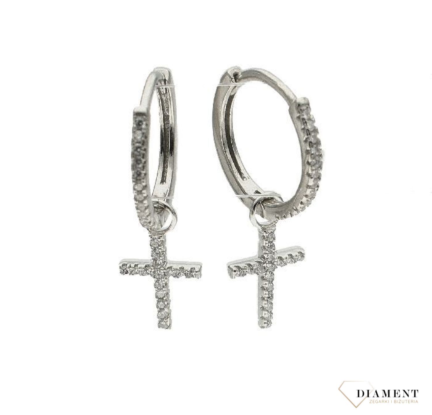 Srebrne kolczyki wiszące Błyszczące krzyże DIA-KLC-50911-925. Kolczyki z krzyżykami. Kolczyki 2w1. Kolczyki koła z zawieszką. Biżuteria influencerek. Pomysł na prezent. 1.jpg