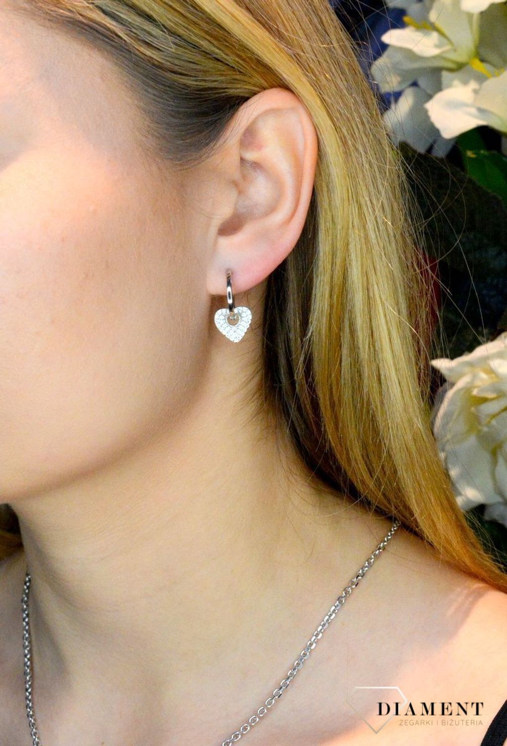 Srebrne kolczyki koła z zawieszką serca DIA-KLC-52675-925. Srebrne kolczyki kółeczka z zawieszką w formie serca. Pomysł na prezent na walentynki. Kolczyki 2w1. Kółka z zawieszką. Kolczyki z sercem..jpg
