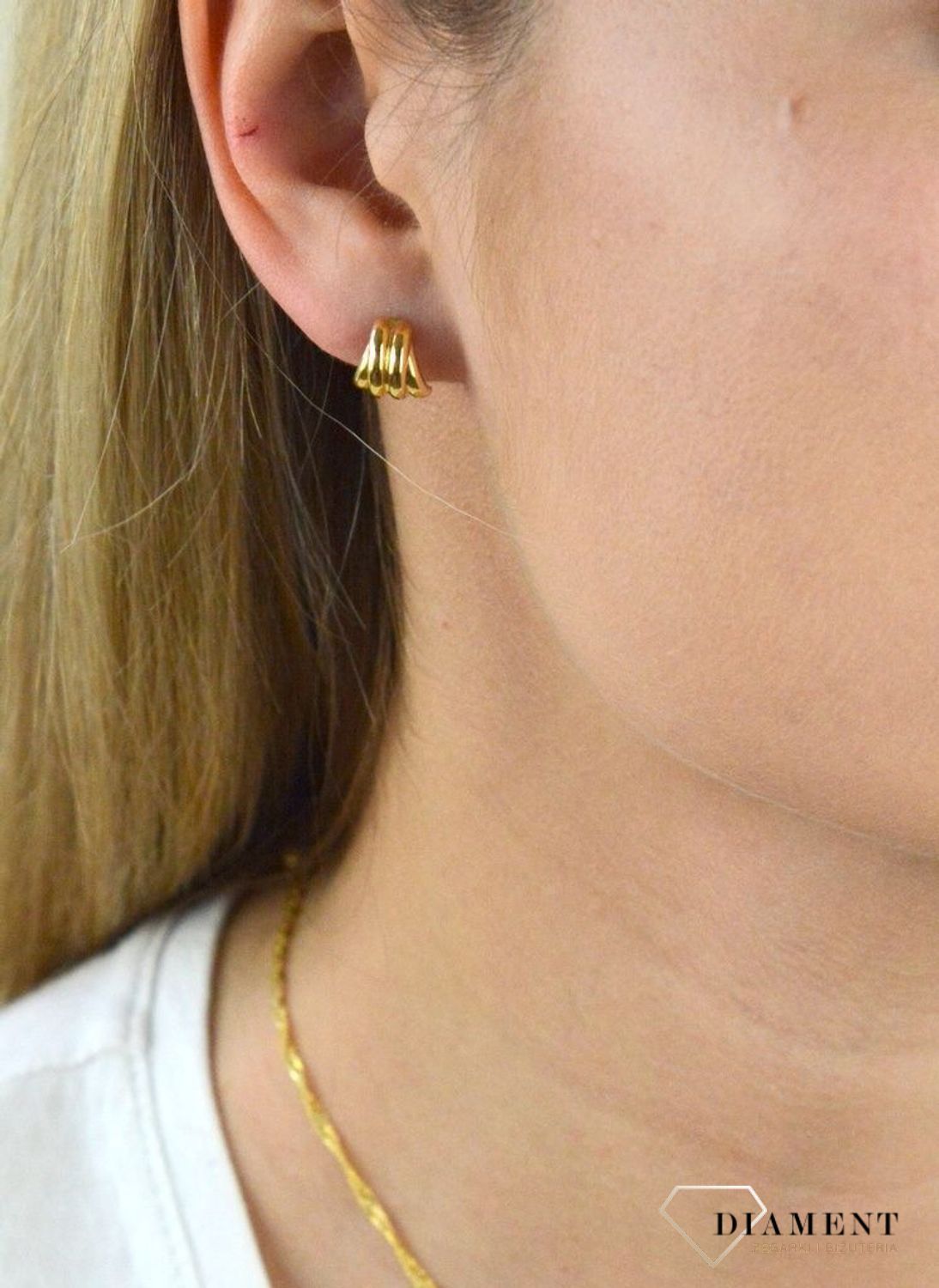 Złote kolczyki w kształcie muszelki DIA-KLC-5293-585.jpg