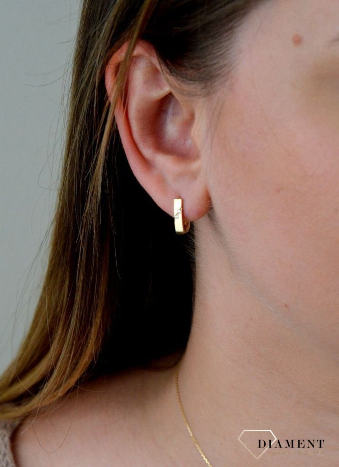 Złote kolczyki wiszące 585 klasyczne z cyrkoniami DIA-KLC-5340-585.jpg