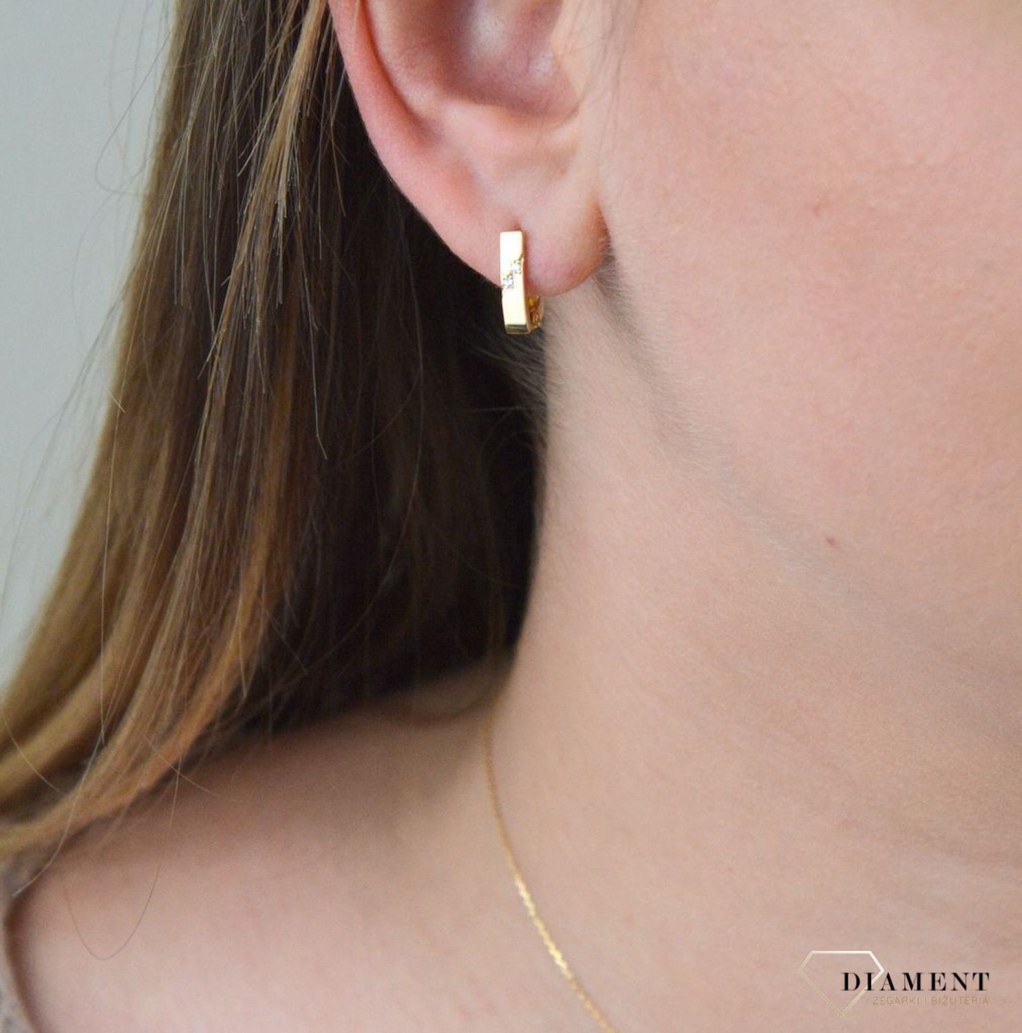 Złote kolczyki wiszące 585 klasyczne z cyrkoniami DIA-KLC-5340-585.jpg