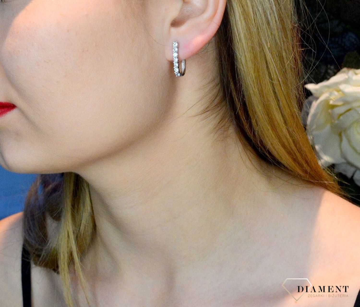 Srebrne kolczyki wiszące Biała cyrkonia DIA-KLC-53887-925. Kolczyki wiszące . Lśniące kolczyki. Biżuteria na prezent dla kobiety. Prezent na walentynki. Eleganckie kolczyki..jpg