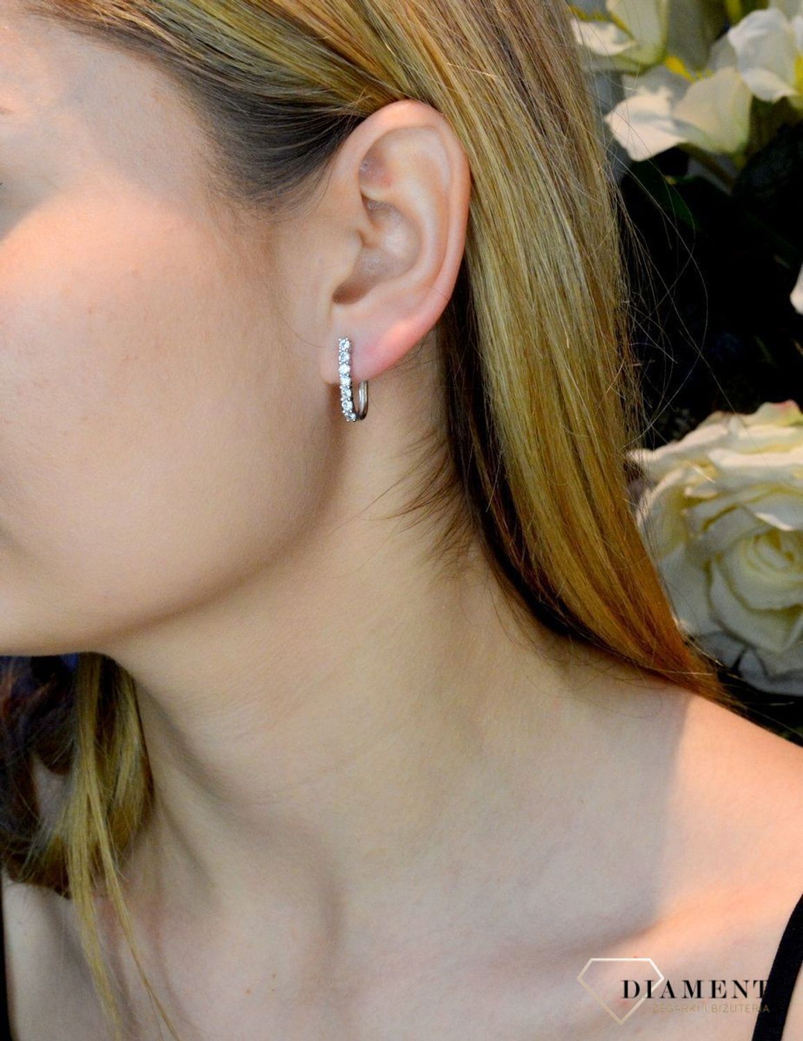 Srebrne kolczyki wiszące Biała cyrkonia DIA-KLC-53887-925. Kolczyki wiszące . Lśniące kolczyki. Biżuteria na prezent dla kobiety. Prezent na walentynki. Eleganckie kolczyki..jpg