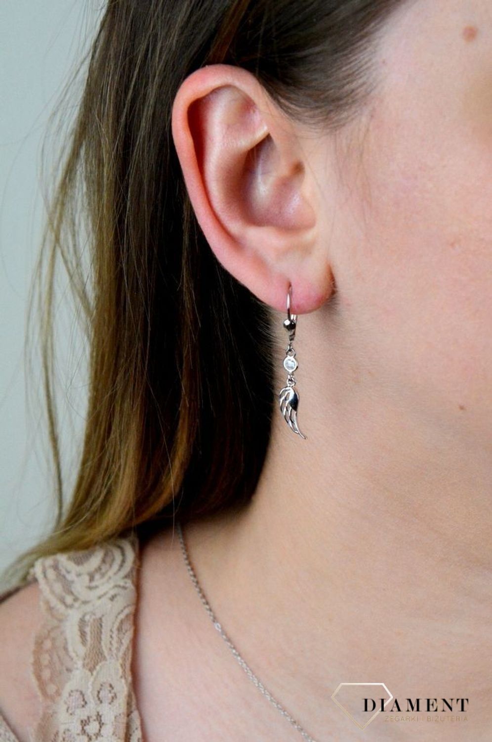 Srebrne kolczyki  Wiszące skrzydełka z cyrkonią  925 DIA-KLC-5406-925.jpg