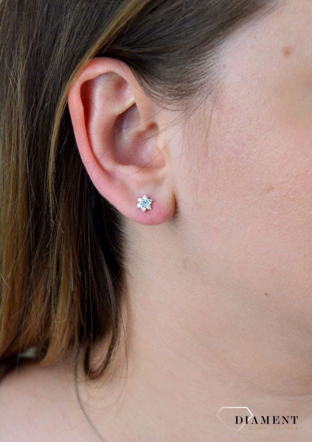 Srebrne kolczyki kwiatki z cyrkonii DIA-KLC-5454-925.jpg