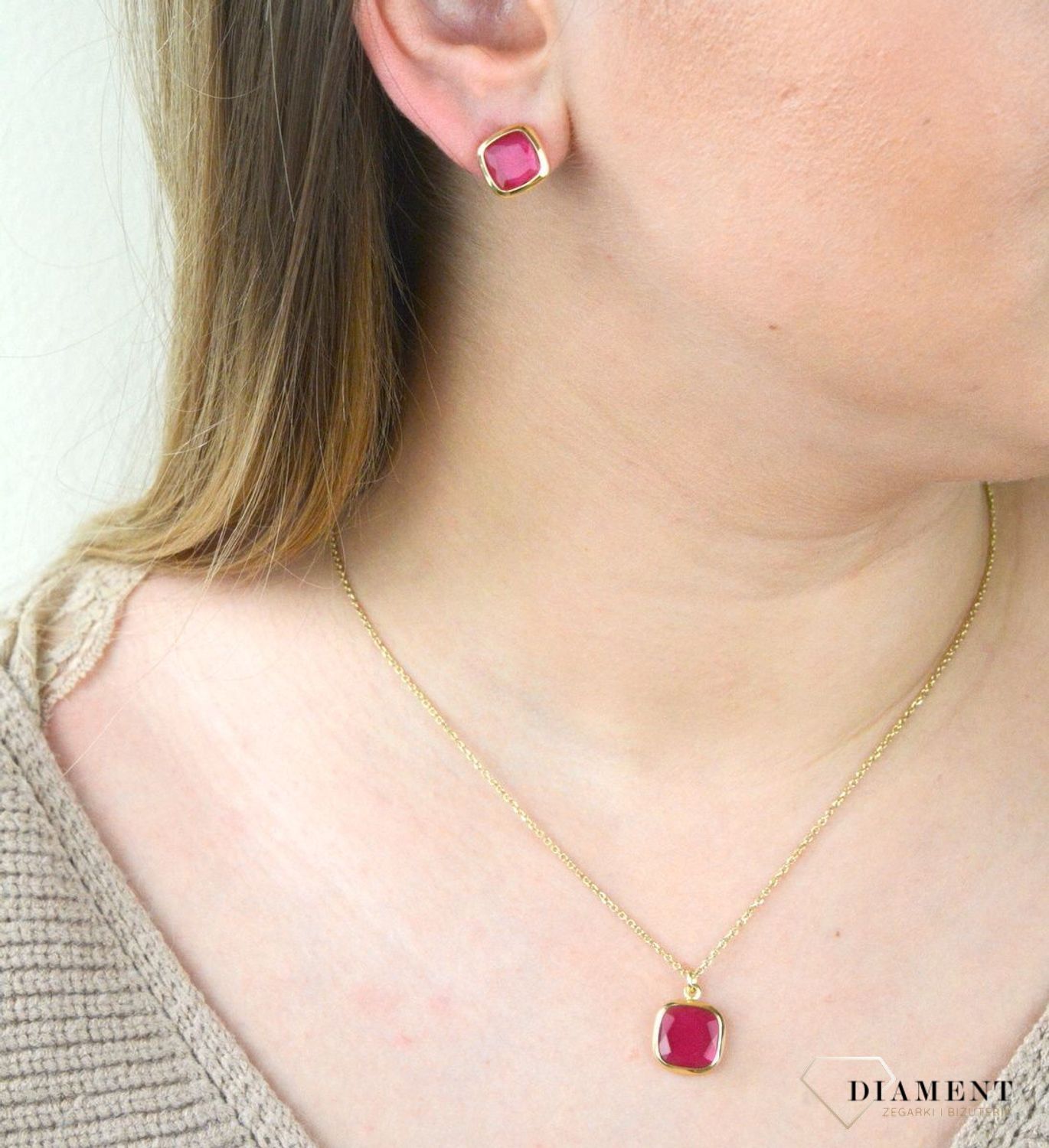 Pozłacane Kolczyki kwadraciki Dall'acqua Sublime Rubin 925 DIAMENT DIA-KLC-5547-925.jpg