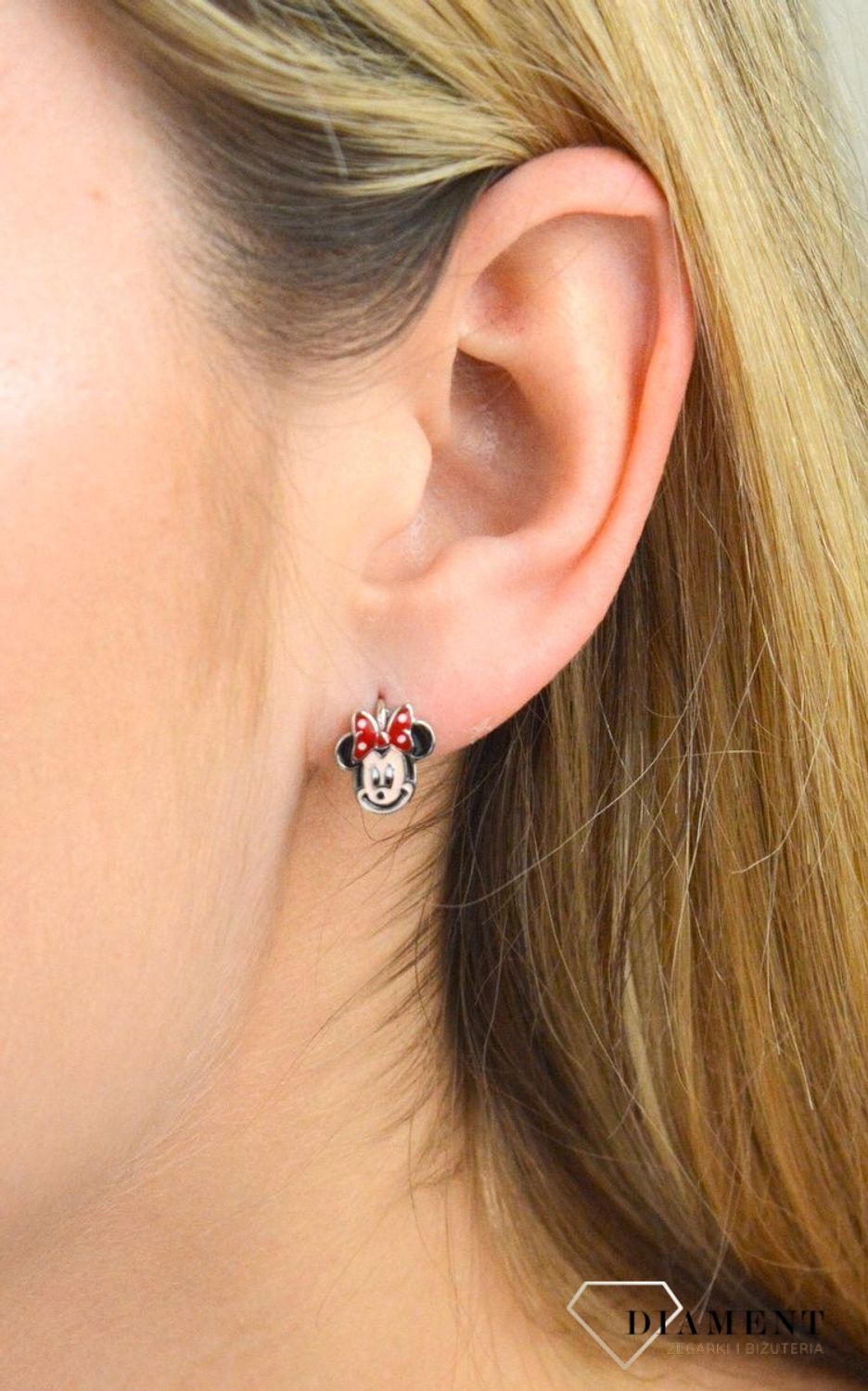 Kolczyki srebrne dziecięce Myszka Minnie DIA-KLC-5874-925. Dziecięce kolczyki Myszka Minnie wykonane ze srebra próby 925 z kolorową emalią. Dziecięce kolczyki z popularnym motywem bajkowym wykonane zostały z najwyż.jpg