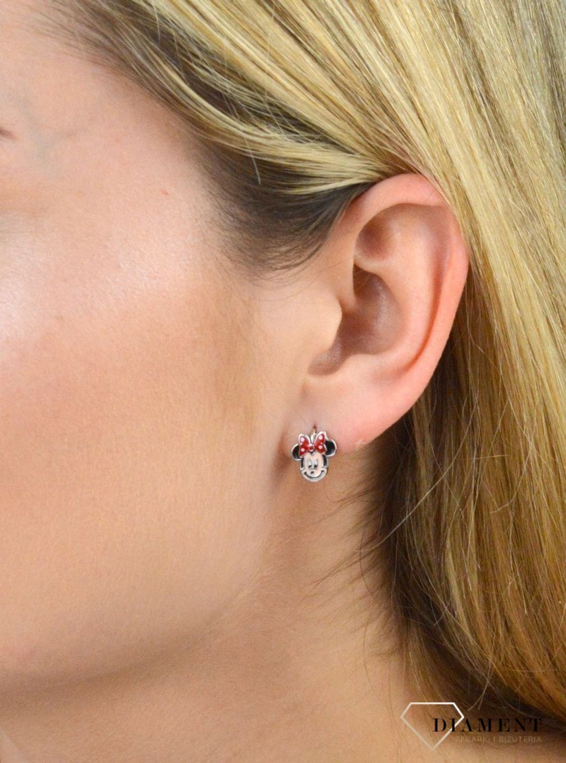Kolczyki srebrne dziecięce Myszka Minnie DIA-KLC-5874-925. Dziecięce kolczyki Myszka Minnie wykonane ze srebra próby 925 z kolorową emalią. Dziecięce kolczyki z popularnym motywem bajkowym wykonane zostały z najwyż.jpg