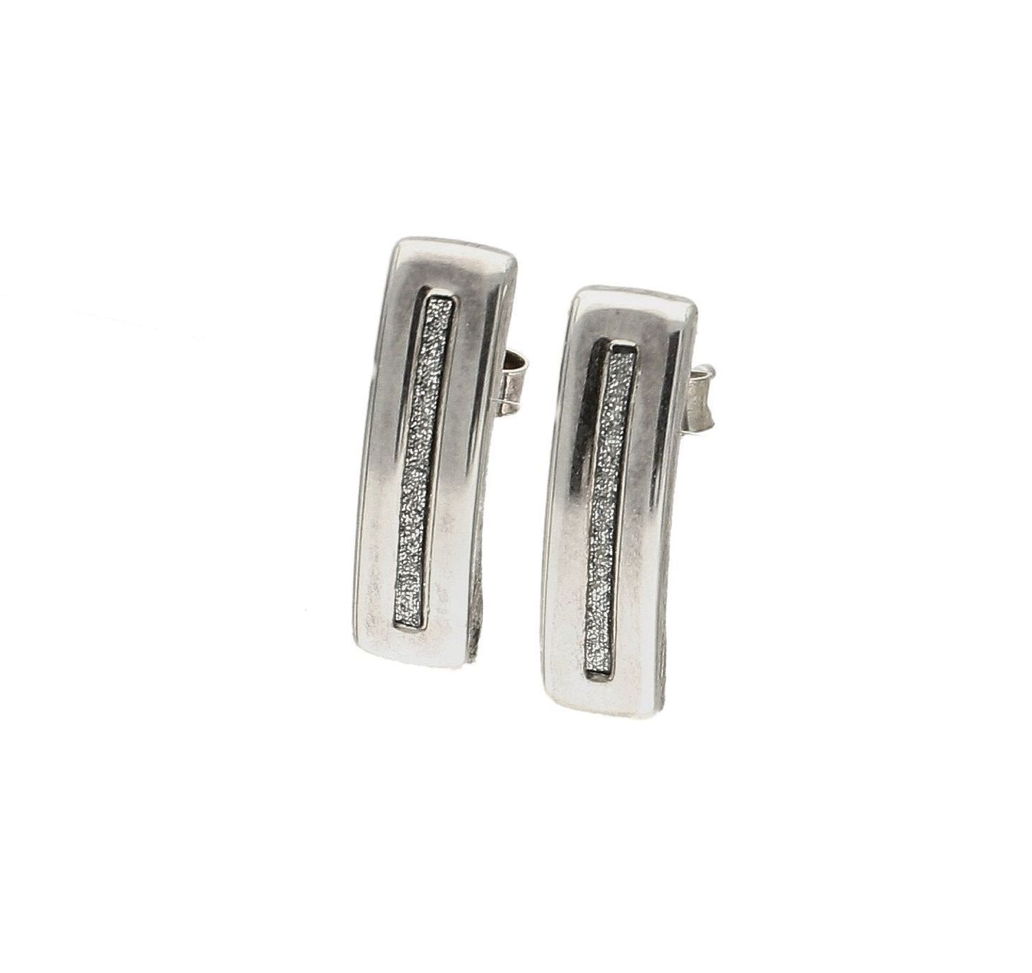 Kolczyki srebrne z cyrkoniami DIA-KLC-5934-925.  Kolczyki srebrne cyrkonie. Kolczyki srebrne z cyrkoniami na sztyft. Kolczyki wkrętki. Kolczyki idealne na prezent. Kolczyki na każdą okazję..jpg