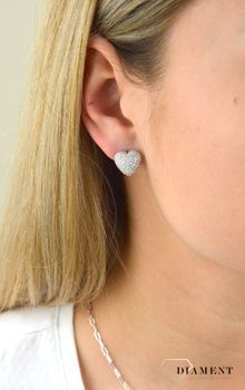 Kolczyki srebrne  wysadzane Serce  925 DIAMENT DIA-KLC-5937B-925 Srebrne kolczyki z motywem serc ozdobione cyrkonią w kolorze białym. Minimalistyczna biżuteria  (4).JPG