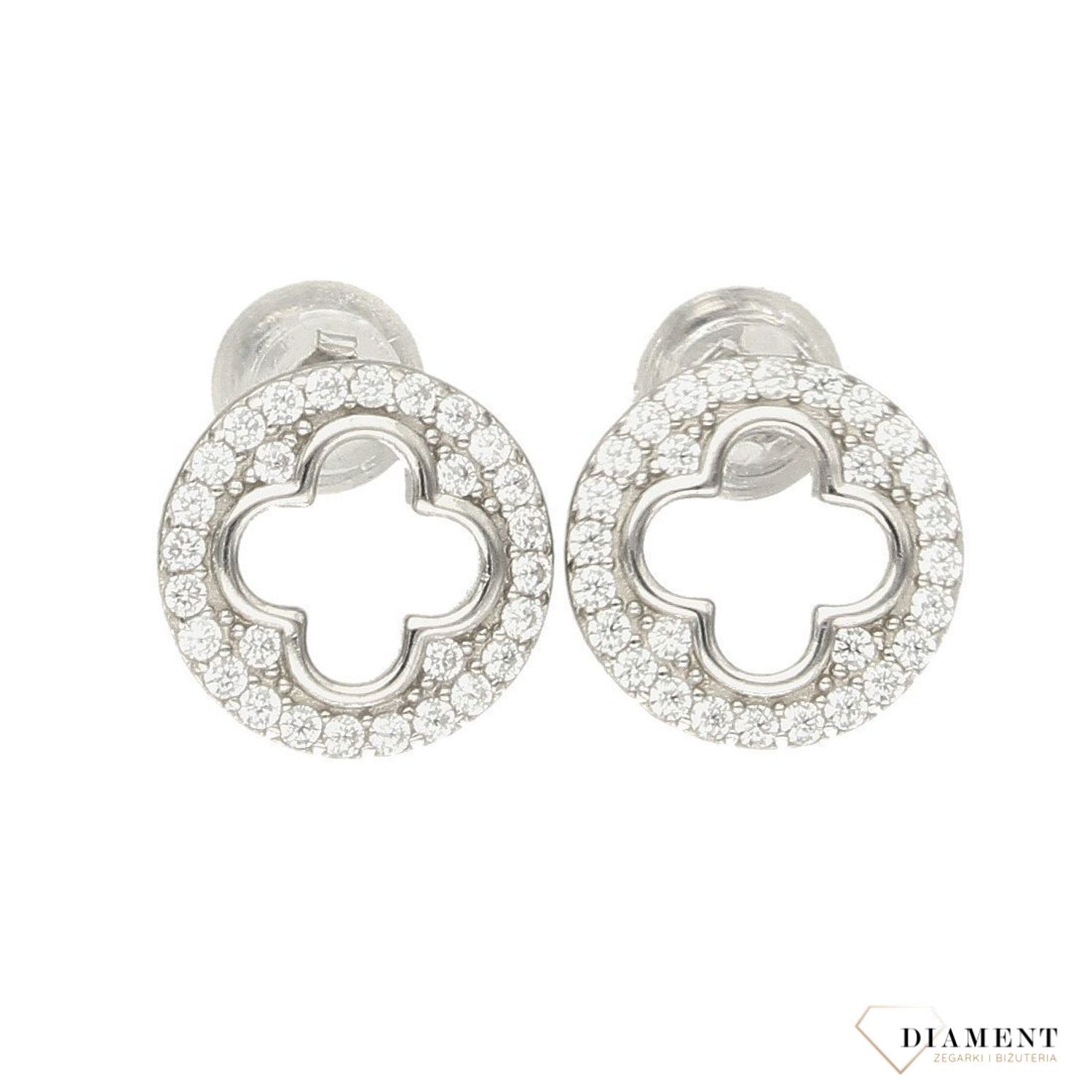 Kolczyki srebrne  ramka koniczynki  925 DIA-KLC-5938B-925. Intrygująca biżuteria o klasycznym zapięciu na sztyft wykonana z srebra próby 925. Kolczyki idealne na prezent dla każdej kobiety.jpg