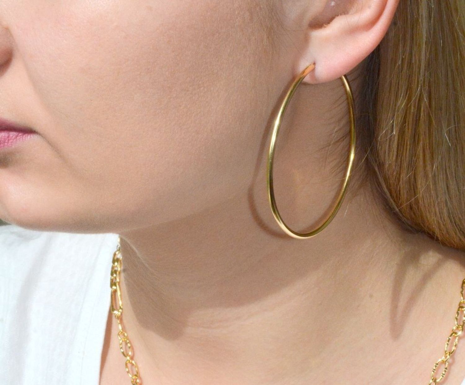 Kolczyki koła pozłacane 6 mm  DIAMENT DIA-KLC-5942-925 Kolczyki koła wykonane z najwyższe próby srebra w pozłoceniu żółtego złota. Koła o średnicy 6 mm idealnie sprawdzą się na prezent..jpg