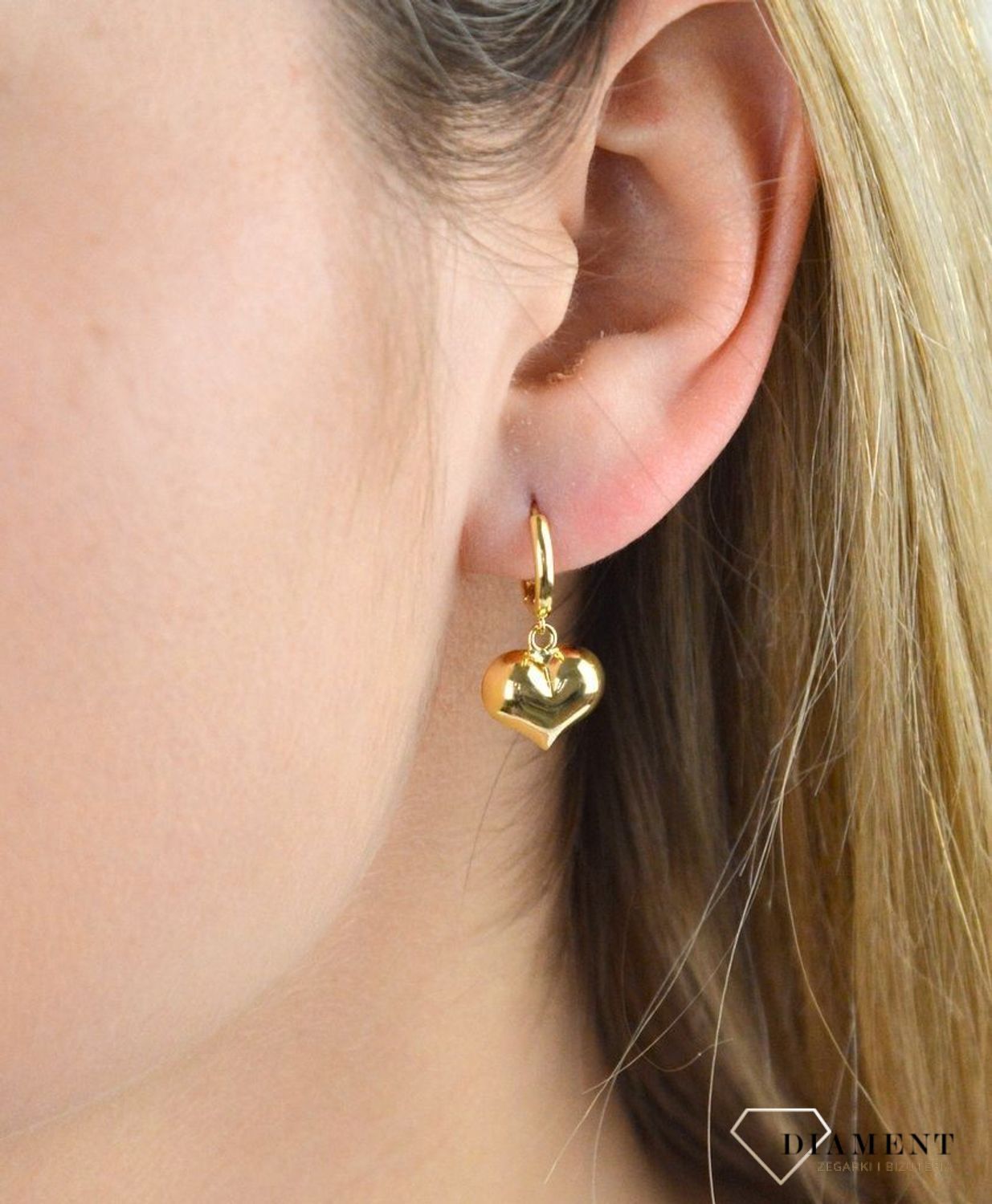 Kolczyki pozłacane  Kółeczka z serduszkiem  925 DIA-KLC-5956-925. Srebrne kolczyki próby 925 w pozłoceniu żółtego złota w kształcie koła z zawieszką o formie serca. Idealny pomysł na prezent..jpg