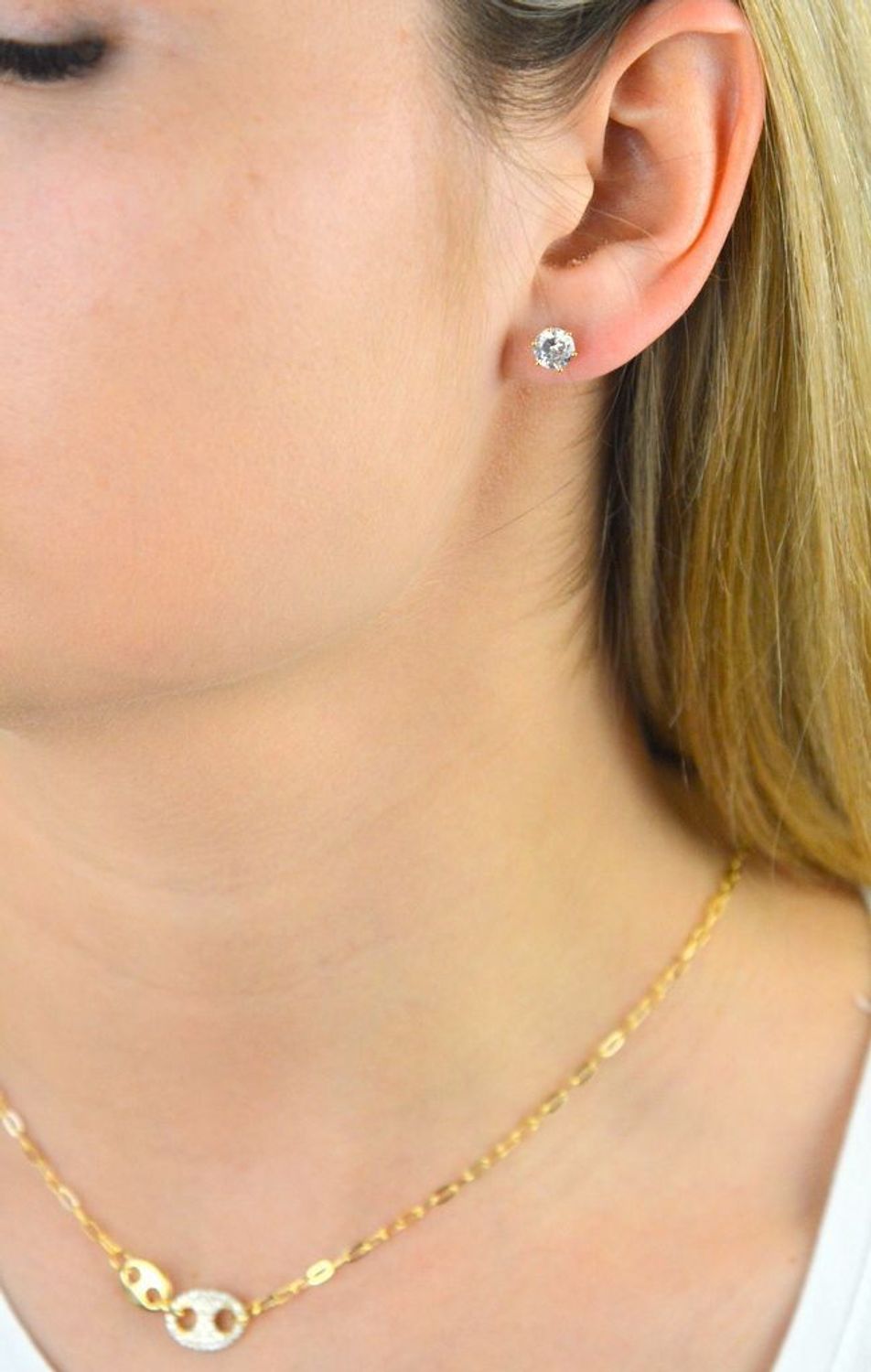 Kolczyki pozłacane z cyrkonią 0,6 mm 925 DIAMENT DIA-KLC-5960-925 Srebrne kolczyki z okrągłą cyrkonią w kolorze białym. Minimalistyczna biżuteria zapinana na sztyft, doda subtelnego blasku stworzonej styliz.jpg