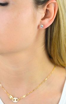Kolczyki pozłacane z cyrkonią 0,6 mm 925 DIAMENT DIA-KLC-5960-925 Srebrne kolczyki z okrągłą cyrkonią w kolorze białym. Minimalistyczna biżuteria zapinana na sztyft, doda subtelnego blasku (4).JPG