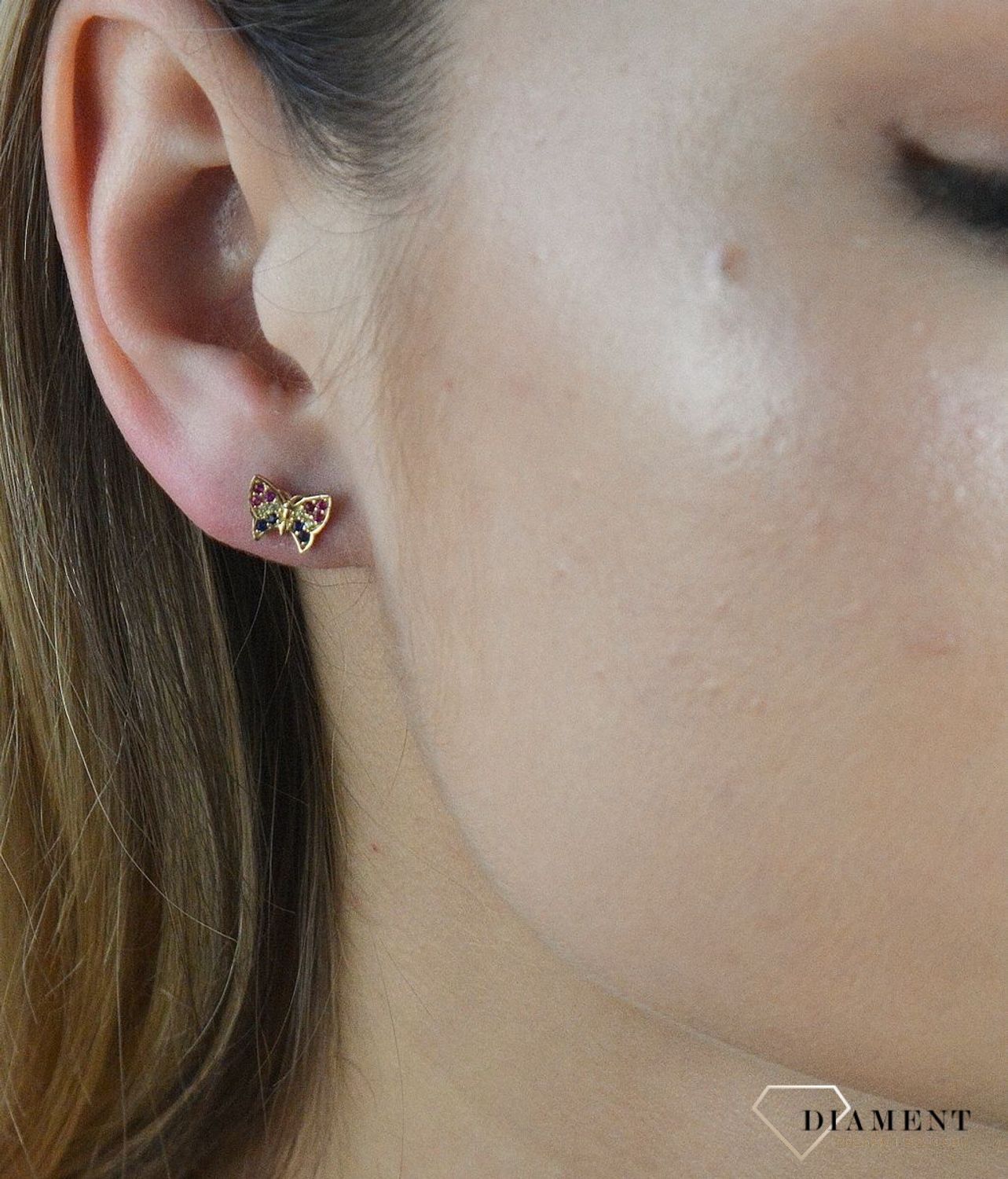 Złote kolczyki 585 motylki z cyrkonią DIA-KLC-6154-585. Kolczyki motylki. Kolczyki damskie, dziecięce. Kolczyki z zapięciem na sztyft. Kolczyki z cyrkoniam.jpg