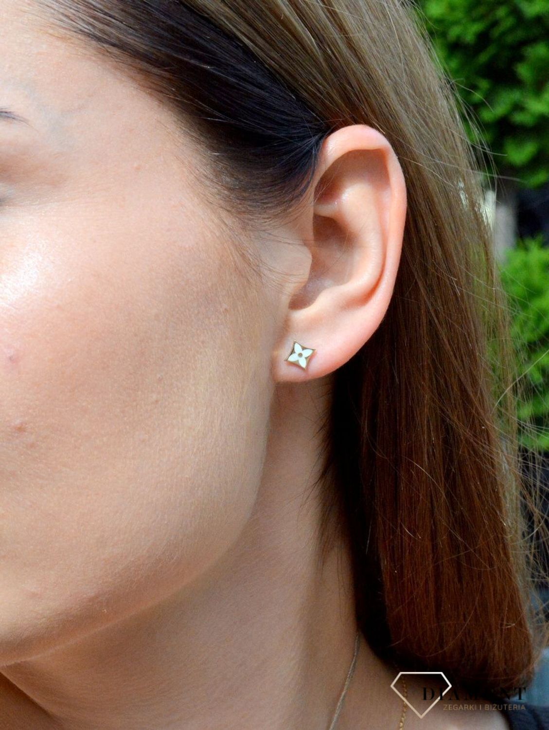 Złote kolczyki próby 585 w kształcie kwiatka DIA-KLC-6186-585.jpg