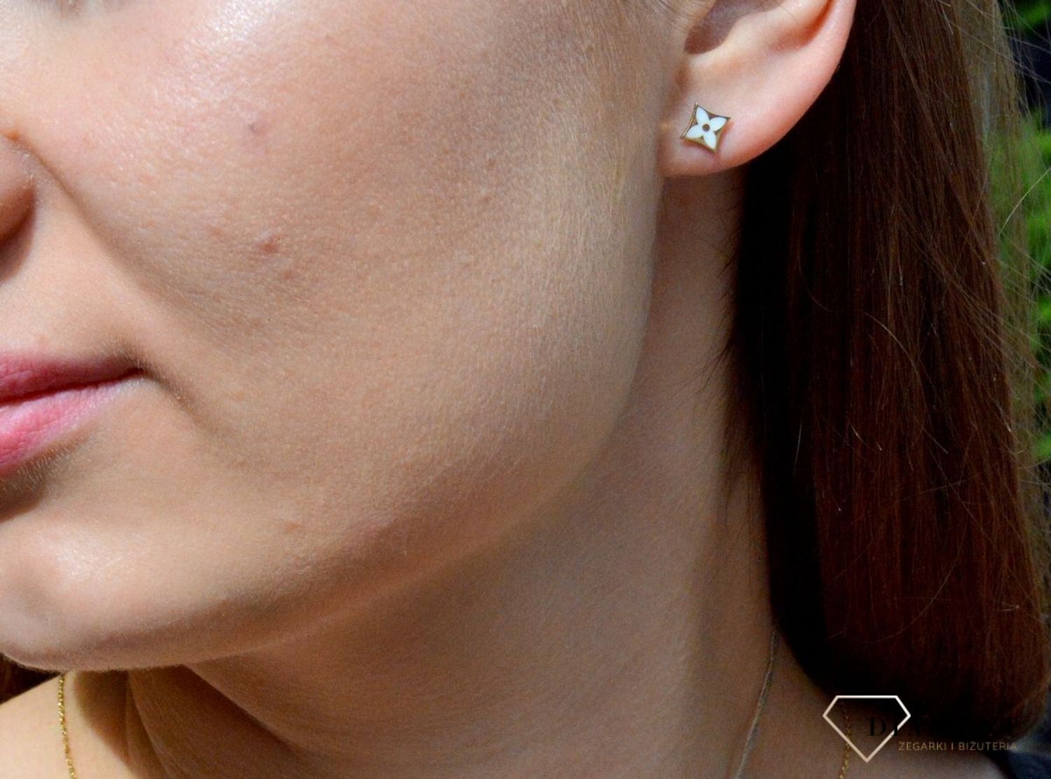 Złote kolczyki próby 585 w kształcie kwiatka DIA-KLC-6186-585.jpg