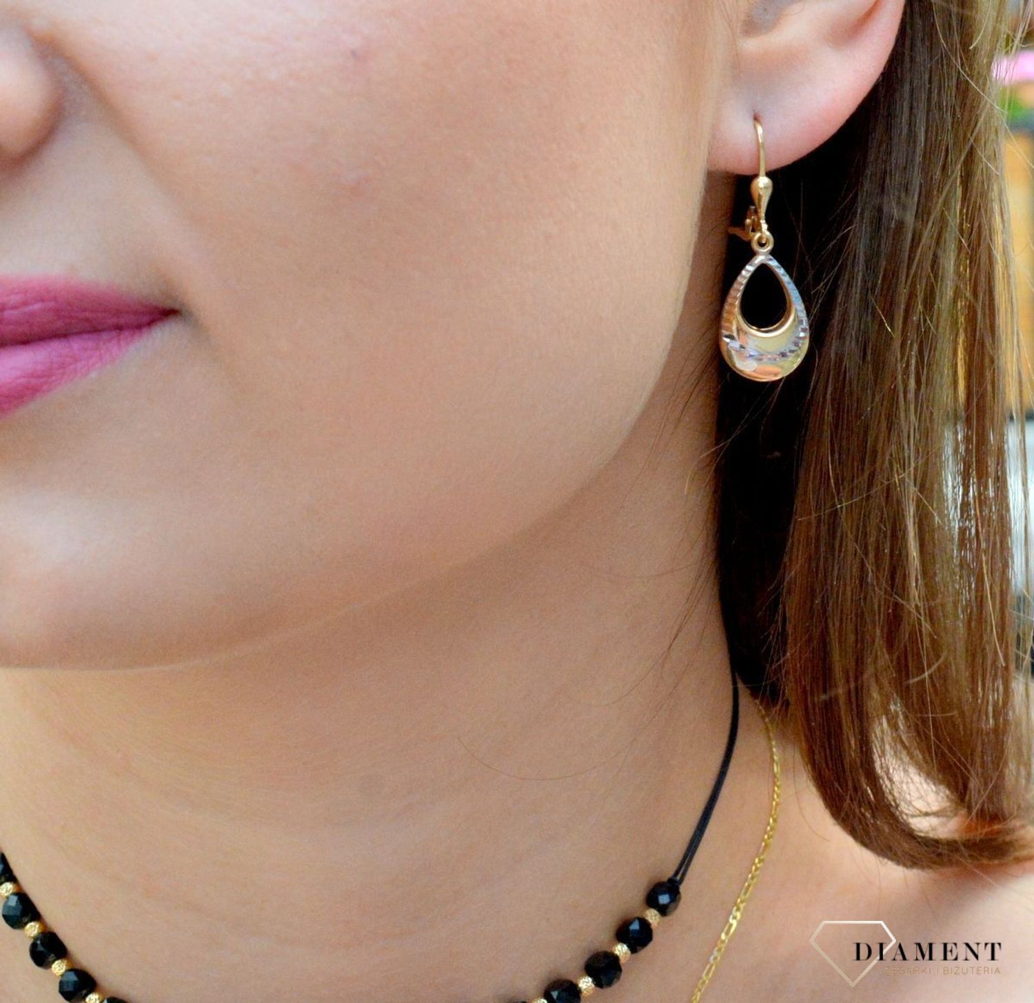 Złote kolczyki 585 wiszące łezki DIA-KLC-6228-585. Złote kolczyki wiszące. Złote kolczyki łezki. Złote kolczyki wiszące damskie. Złote kolczyki z zapięciem angielskim..jpg