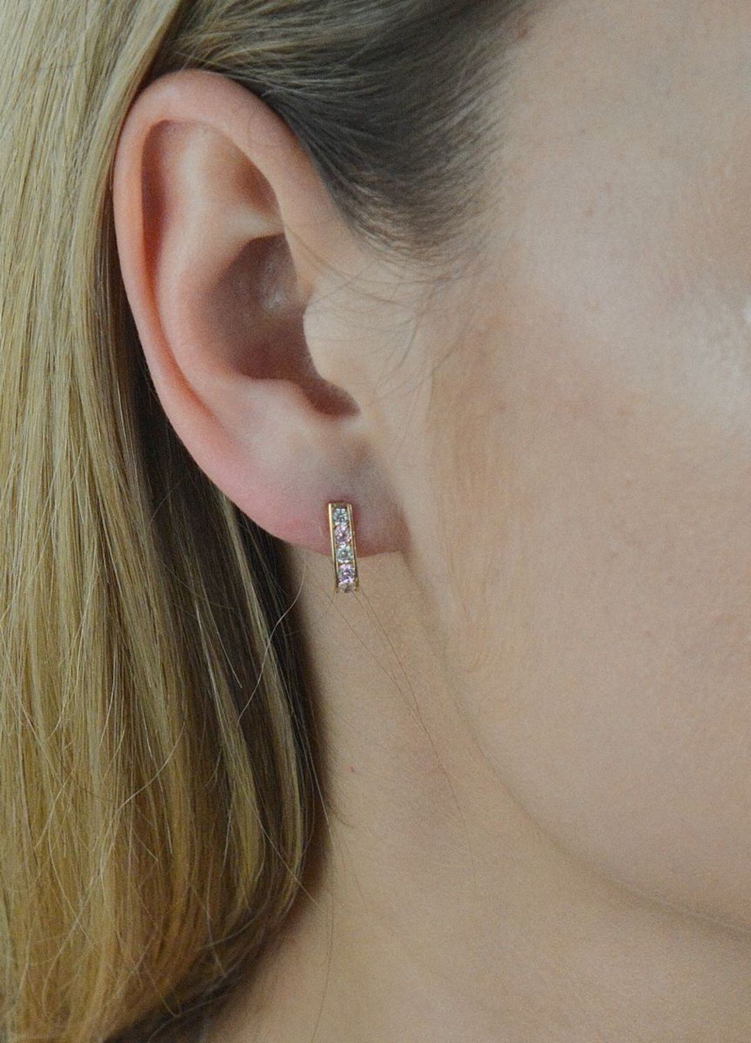 Złote kolczyki dla dziewczynki 585 cyrkonia DIA-KLC-6258-585.jpg