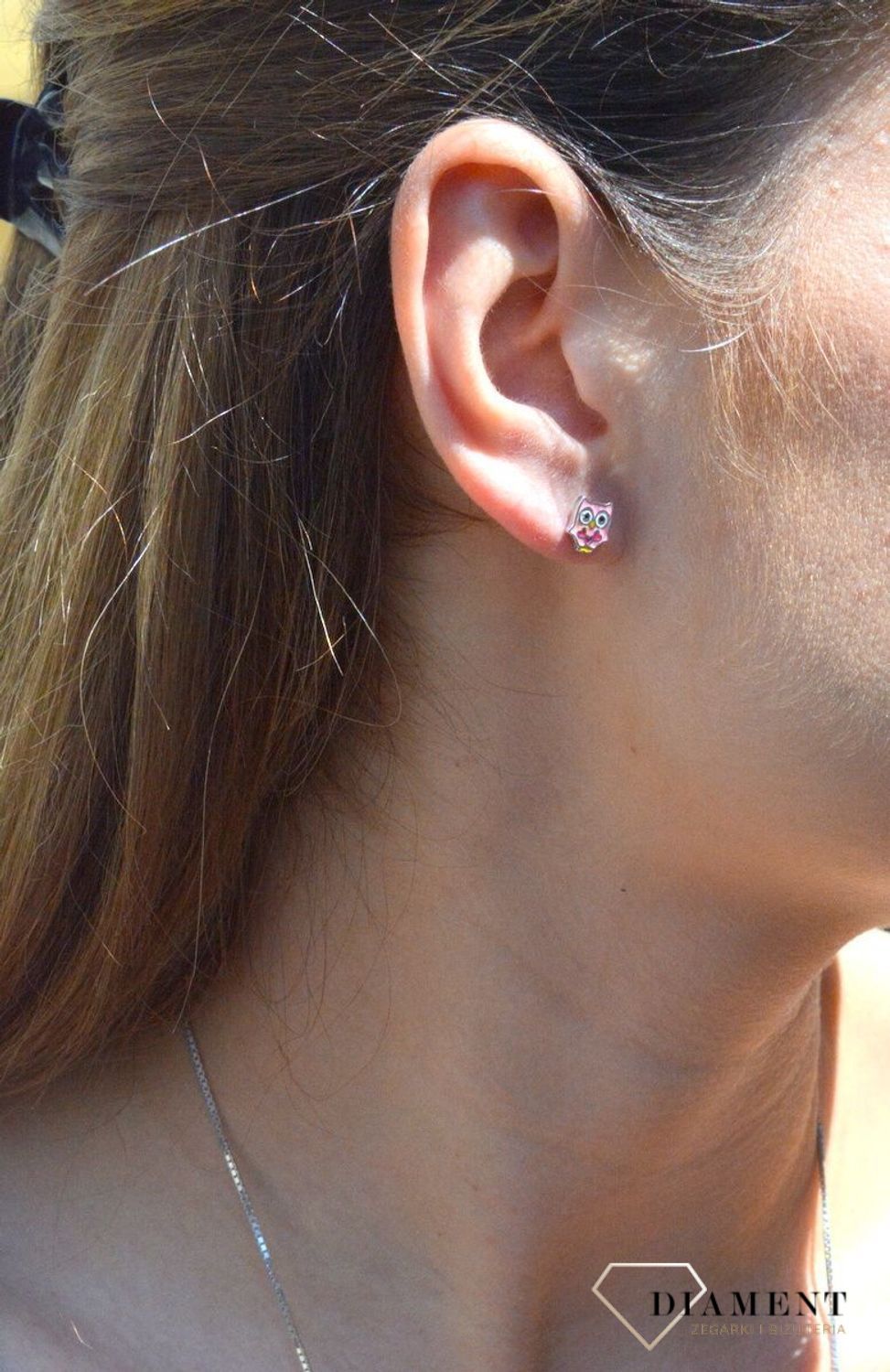 Kolczyki dla dziewczynki różowa sowa DIA-KLC-6333-925. Śliczne kolczyki różowe sowy z dziecięcej kolekcji. Kolczyki zapinane na wygodne zapięcie typu sztyft, wykonane z najwyższej jakości srebra próby 925. Kolczyki zostały ozd.jpg