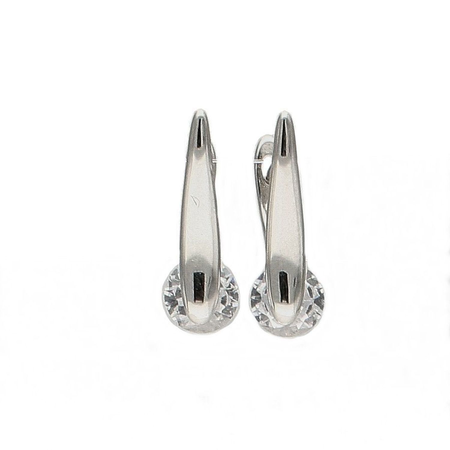 Srebrne kolczyki 925 zapięcie angielskie z cyrkonią DIA-KLC-6336-925Srebrne kolczyki damskie wydają się być jednym z najbardziej uniwersalnych i nieprzerwanie popularnych wzorów biżuterii. Kolczyki zostały ozdobione błyszczącą.jpg