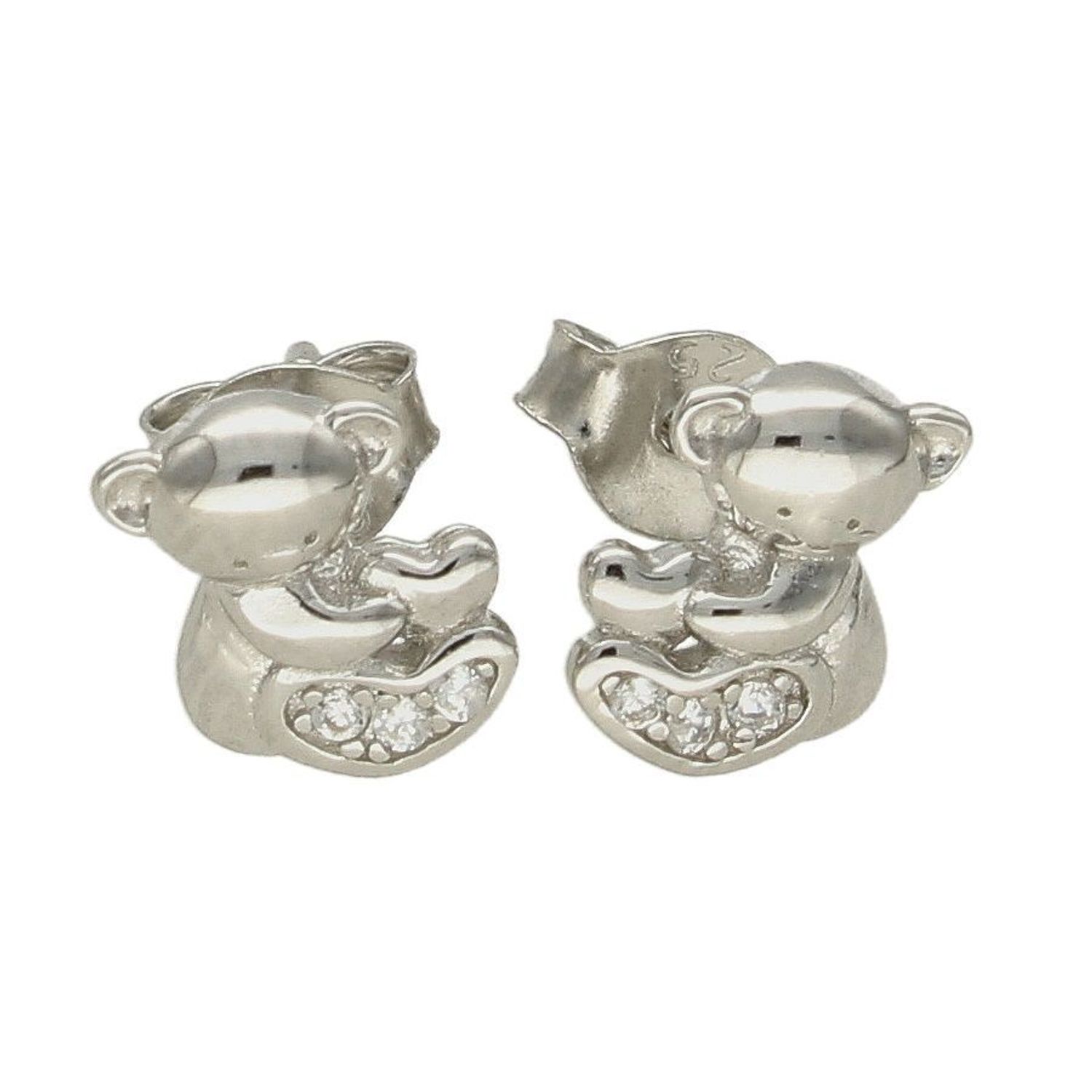 Kolczyki misie z serduszkiem DIA-KLC-6342-925. Srebrne kolczyki misie próby 925. Kolczyki w kształcie misia trzymającego serduszko w cyrkonie. Zapięcie na sztyft klasyczne idealnie nada się dla dzieci.jpg