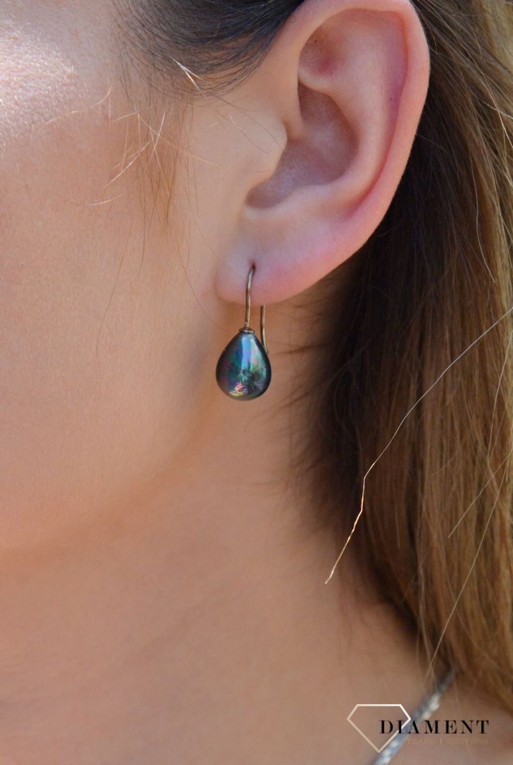 Komplet biżuterii srebrnej 'Perła syntetyczna' DIA-KLC-6357-925. Komplet srebrny sopelki. Komplet srebrny z perły syntetycznej. Komplet kolczyki i zawieszka. Komplet biżuterii dla kobiety. Biżuteri.jpg