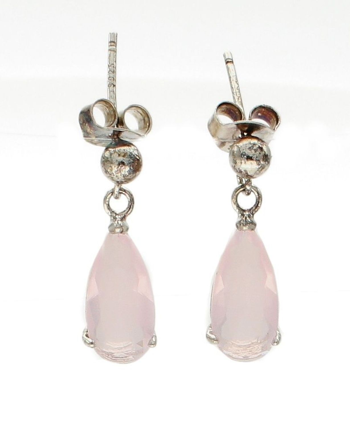 Kolczyki srebrne 'Różowe migdałki' DIA-KLC-6358-925. Kolczyki srebrne migdałki. Kolczyki srebrne różowe kryształki. Kolczyki srebrne delikatne. Kolczy.jpg