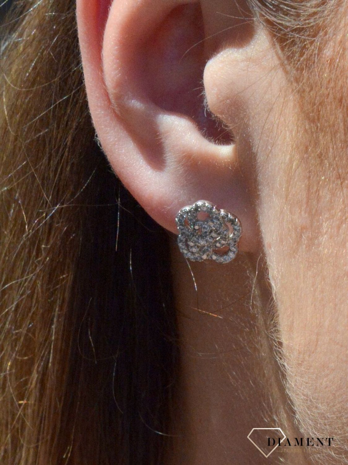 Kolczyki srebrne z cyrkoniami Róże DIA-KLC-6368-925. Srebrne kolczyki na sztyft. Kolczyki srebrne wkrętki. Srebrne kolczyki Róża. srebrne kolczyki z cyrkoniami. S.jpg