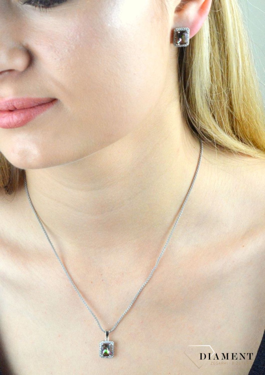 Kolczyki srebrne bogato zdobione DIA-KLC-6392-925. Kolczyki srebrne damskie. Kolczyki srebrne zdobione cyrkoniami. Kolczyki sreb.jpg