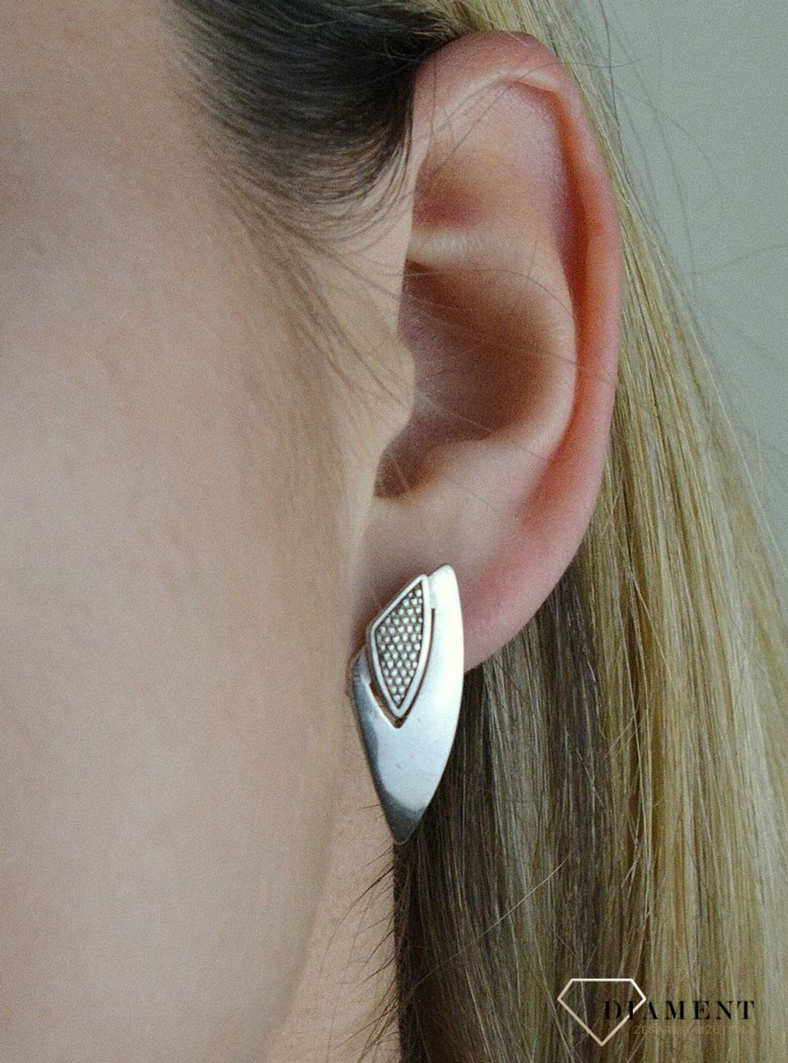 Srebrne kolczyki oksydowane DIA-KLC-6393-925. Kolczyki srebrne oksydowane. Kolczyki srebrne duże. Kolczyki srebrne efektowne. Kolczyki srebrne na sztyft. Kolczyki srebrne dla każdej kobiety..jpg