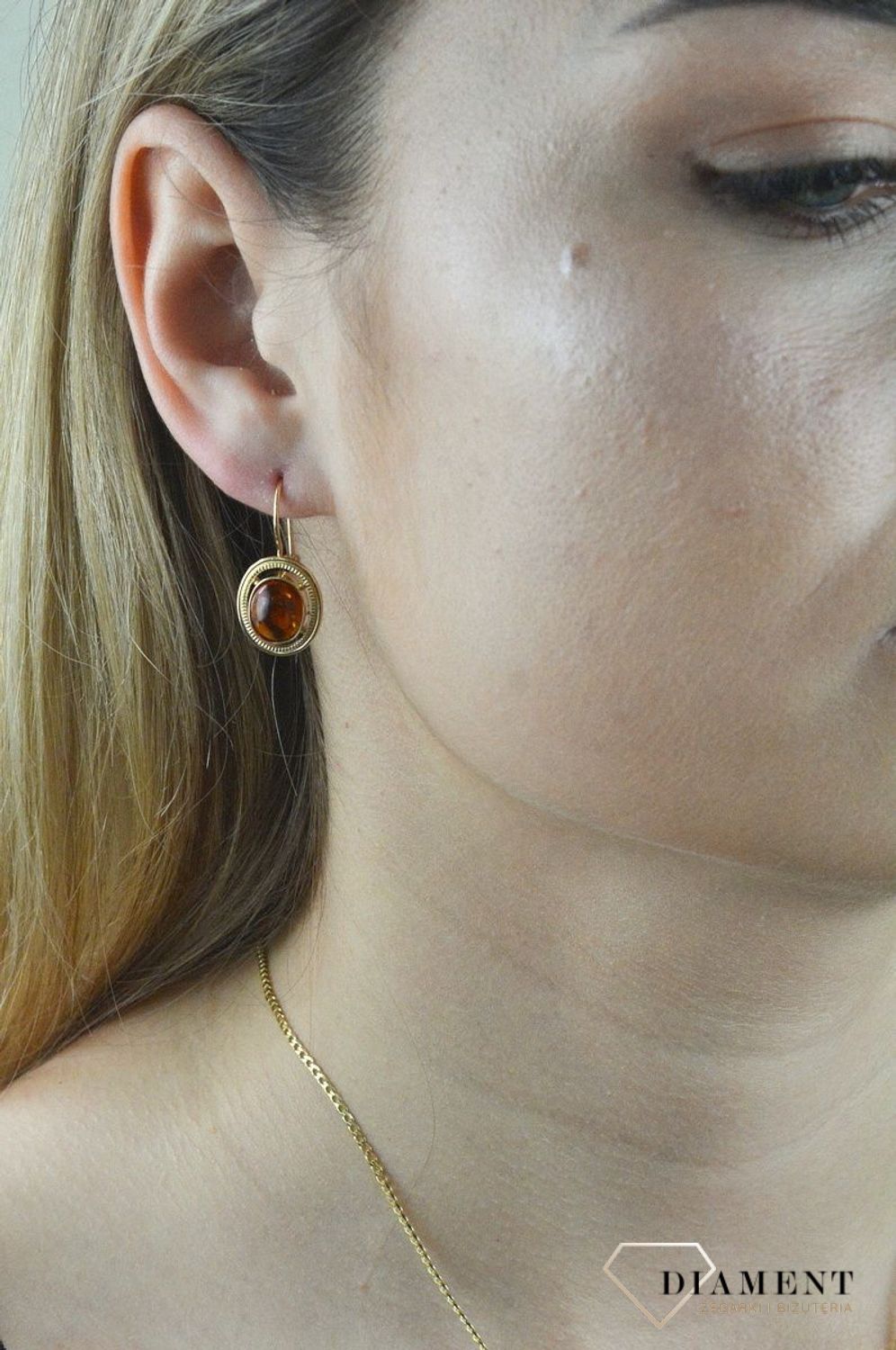 Złote kolczyki 585 z Bursztynem DIA-KLC-6492-585. Kolczyki złote z bursztynem. Kolczyki złote damskie. Kolczyki złote z bursztynem. Kolczyki złote.jpg