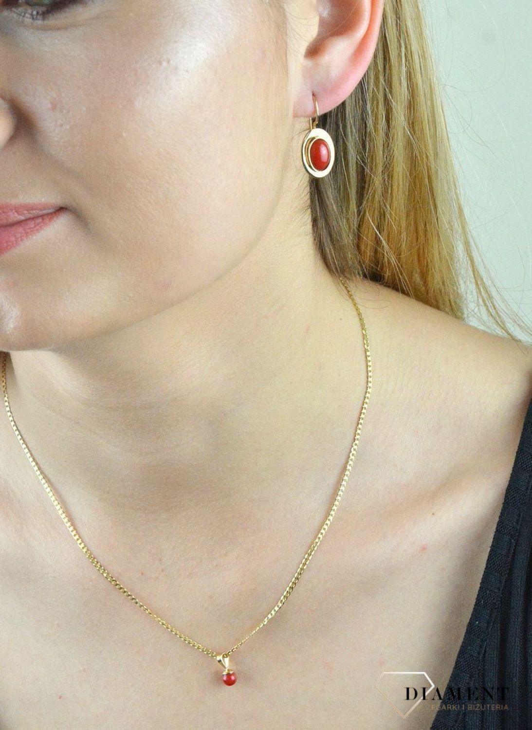 Złote kolczyki 585 z Koralem Naturalnym DIA-KLC-6494-585. Kolczyki złote z koralem. Kolczyki złote damskie. Kolczyki złote z koralem naturalnym. Kolczyki złote z zapięciem na bigiel. Kolczyki złote idealne na.jpg