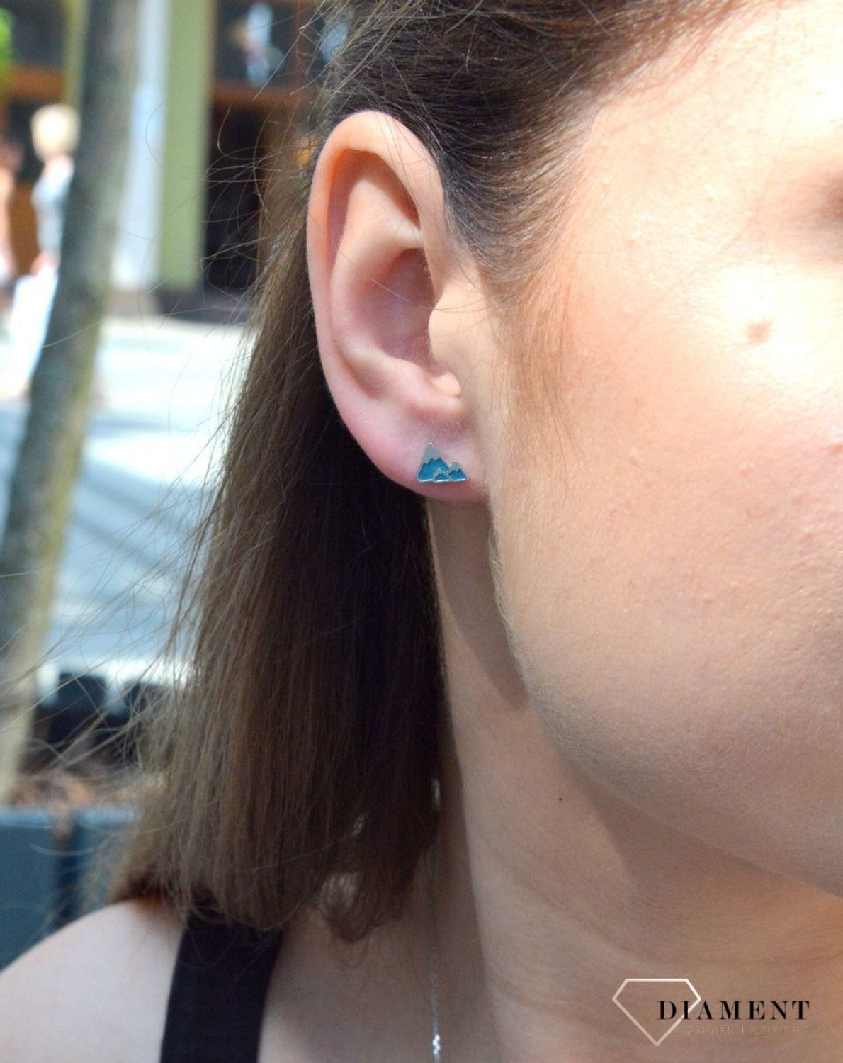 Kolczyki srebrne wkrętki z motywem gór DIA-KLC-6606-925. Kolczyki srebrne wkrętki dla dzieci. Kolczyki damskie. Kolczyki srebrne o wzorze gór. Kolczyki srebrne dla dziewczynki. Kolczyki z niebieską emalią. Kolczyki dla dziewcz.jpg