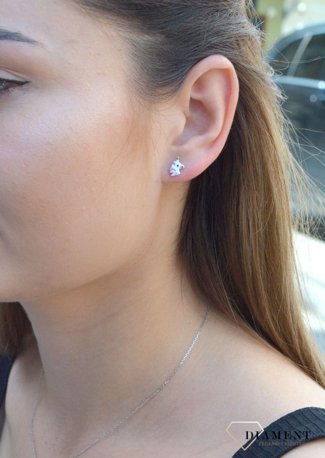 Kolczyki srebrne dla dziewczynki jednorożce DIA-KLC-6609-925. . Kolczyki srebrne wkrętki dla dzieci. Kolczyki srebrne kwiatki. Kolczyki srebrne dla dziewczynki. Kolczyki z białą emalią. Kolczyki dla dziewczynki na prezent..jpg