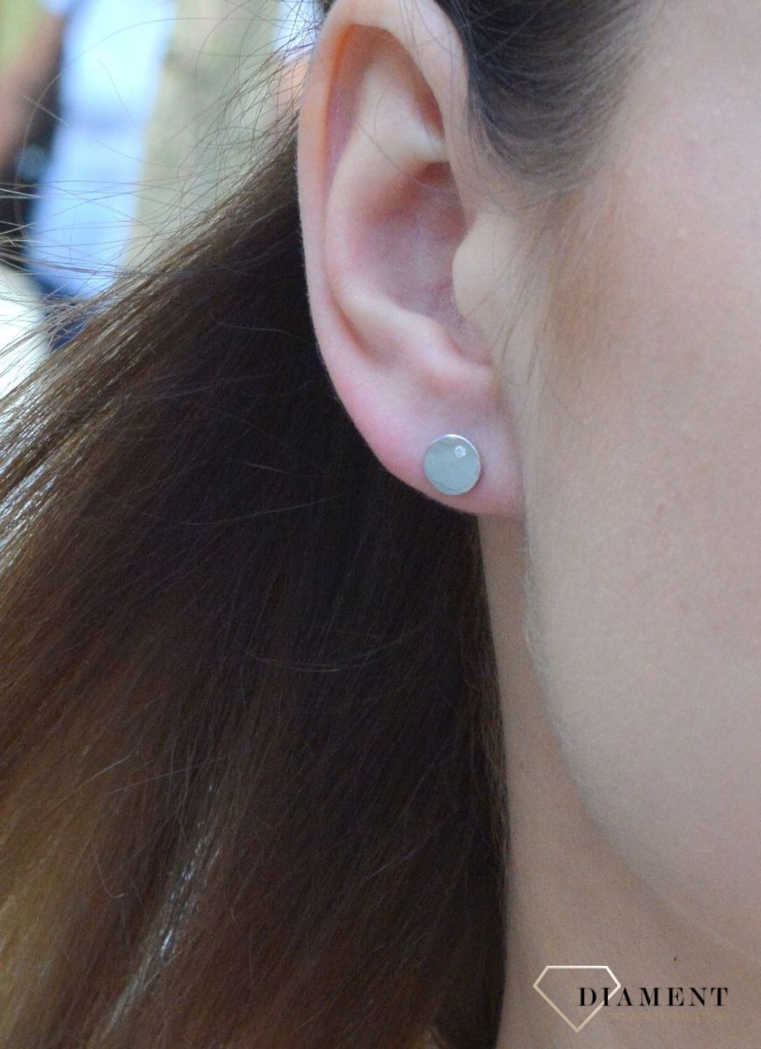 Kolczyki srebrne wkrętki 'Gładkie kółeczka z cyrkonią' DIA-KLC-6614-925. Kolczyki damskie srebrne wkrętki. Kolczyki dziecięce srebrne. Gładkie srebrne kolczyki. Kolczyki srebrne dz cyrkonią. Kolczyki srebrne idealne na prezent.jpg