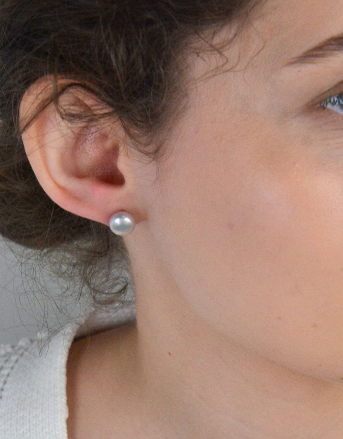 Eleganckie srebrne kolczyki z perłami 925. Ponadczasowy design, lekkość i komfort noszenia. Idealny prezent – z gwarancją i oryginalnym opakowaniem.11.jpg