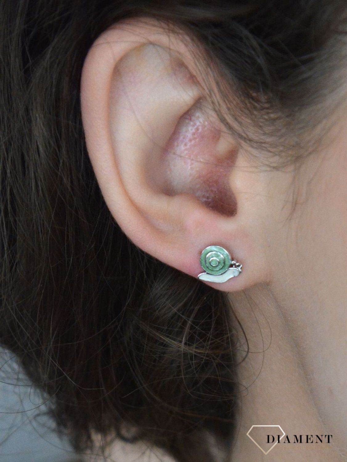 Kolczyki srebrne zielone ślimaki, próba 925 DIA-KLC-6687-925. Dziecięca srebrna biżuteria będzie idealnym pomysłem na prezent. Kolorowe kolczyki dla dziewczynki. Kolczyki srebrne wkrętki. 1.jpg