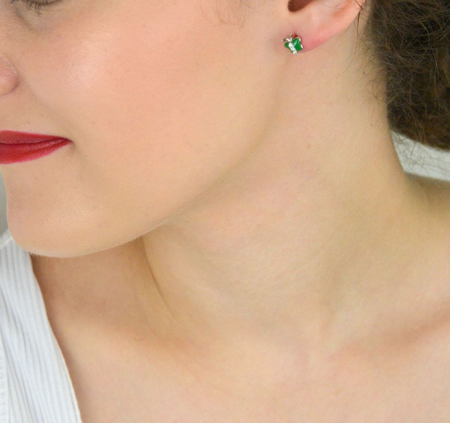 Srebrne Dziecięce Kolczyki 925 Motylek z Cyrkoniami i Zieloną Emalią – Na Sztyft, 1,00g.jpg