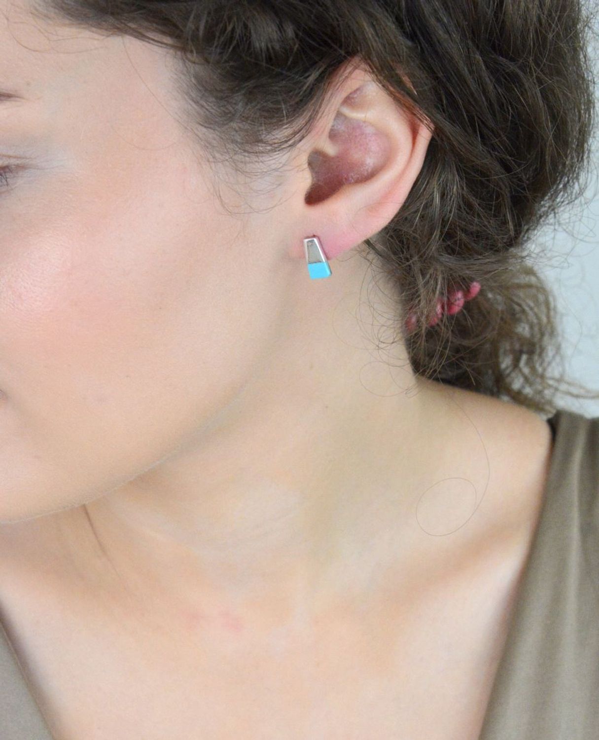 Srebrne kolczyki damskie z turkusem DIA-KLC-6733-925 – srebro 925, zapięcie na sztyft.jpg