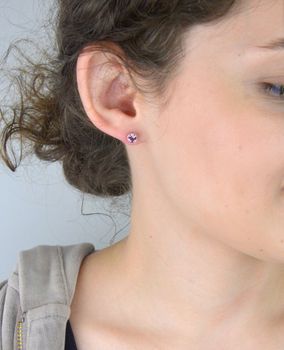 Kolczyki srebrne 925 z różową cyrkonią 6 mm, model DIA-KLC-6862-925, zapięcie na sztyft, waga 1,00 g. Elegancka i subtelna biżuteria dla kobiet (2).JPG