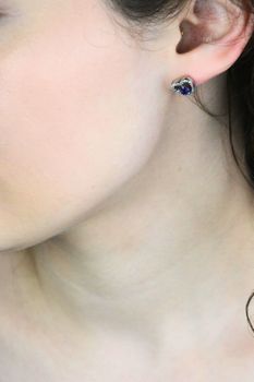 kolczyki srebrne, kolczyki 925, kolczyki serca, fioletowa cyrkonia, kolczyki z kamieniem (1).jpg