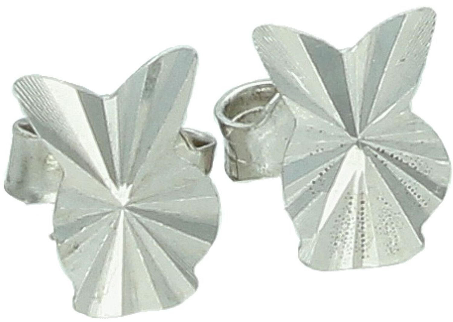 Urocze srebrne kolczyki na wkrętkę w kształcie króliczej główki, wykonane ze srebra próby 925. Subtelny i zabawny dodatek do codziennych i casualowych stylizacji.1.jpg