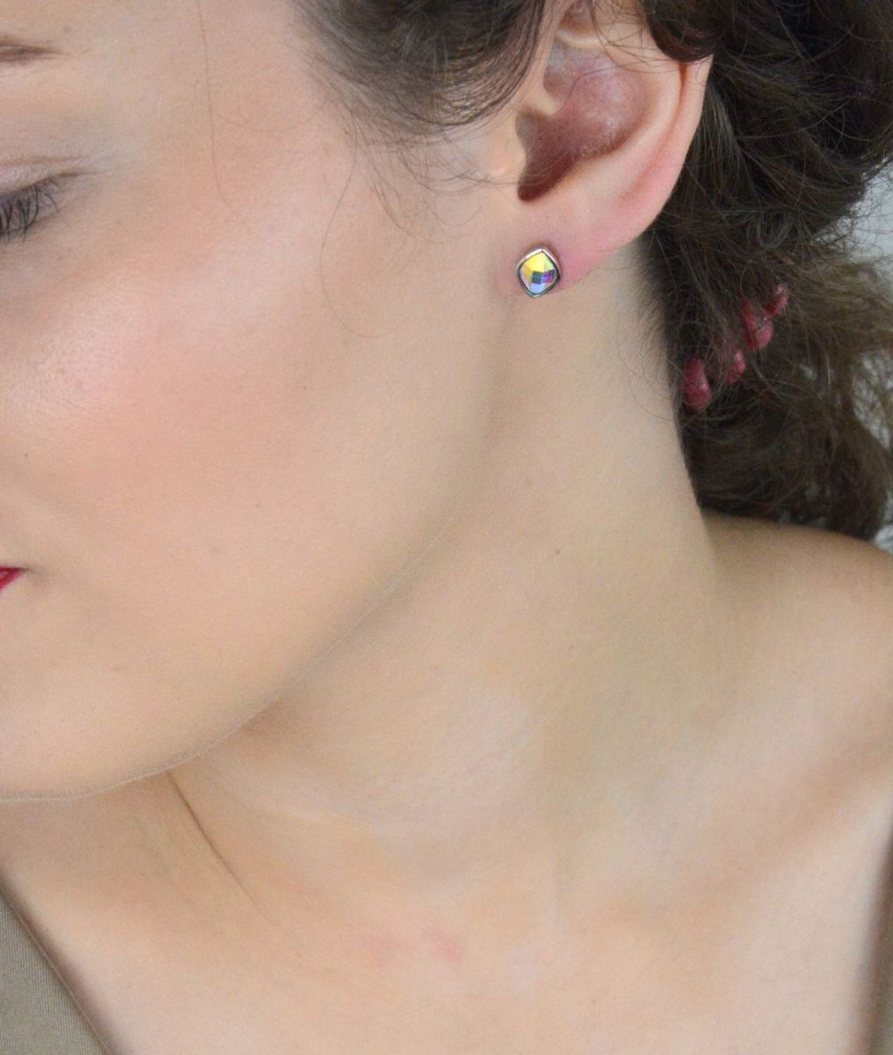 Srebrne kolczyki romby z kryształem Swarovski DIA-KLC-6900-925 – elegancja i blask, srebro 925.jpg