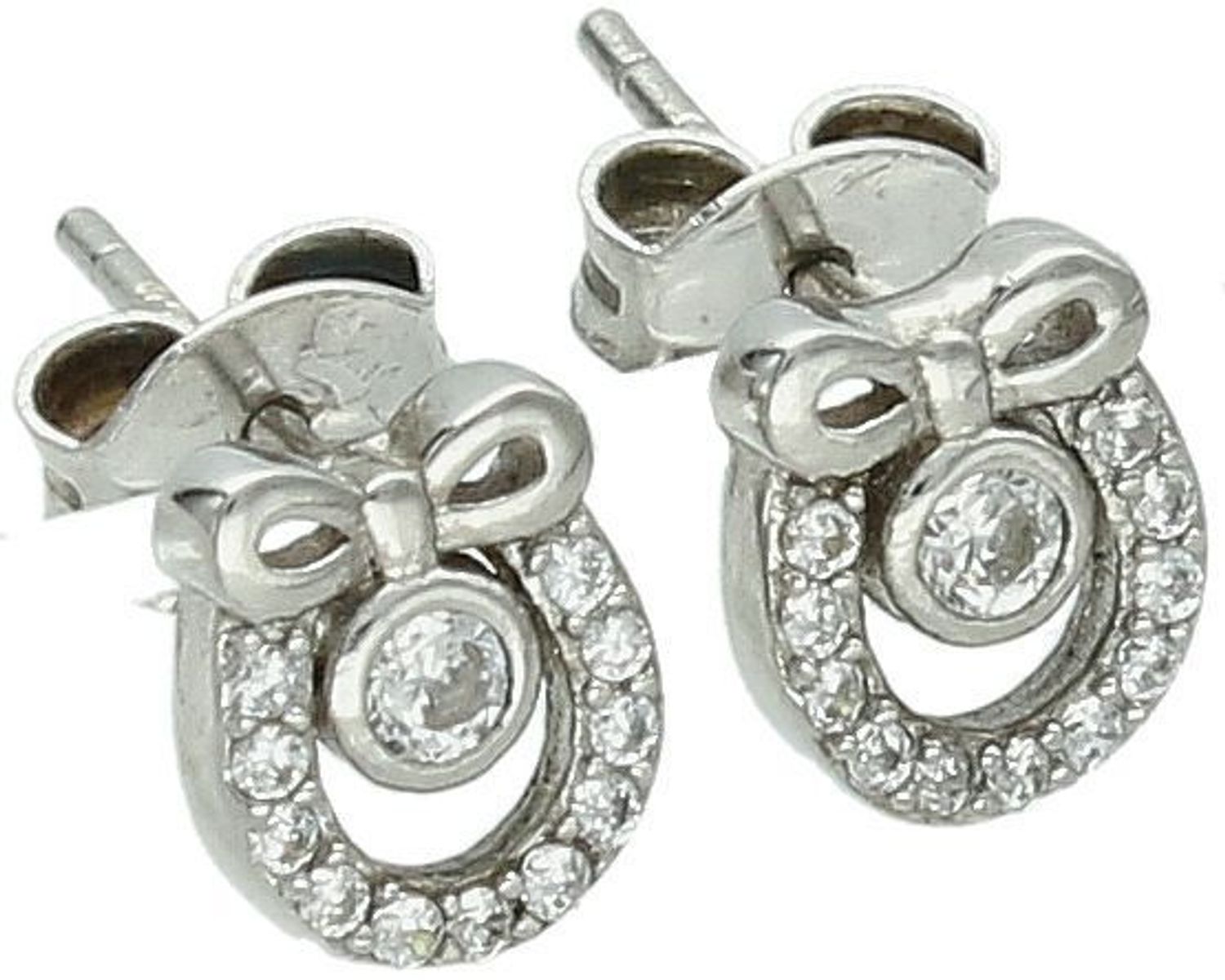 Kolczyki srebrne w cyrkonie próba 925 kółeczka z kokardką DIA-KLC-6908-925 Kolczyki srebrne w kształcie kółeczek z kokardką i cyrkonią (model DIA-KLC-6908-925) to subtelny, ale uroczy dodatek 1.jpg