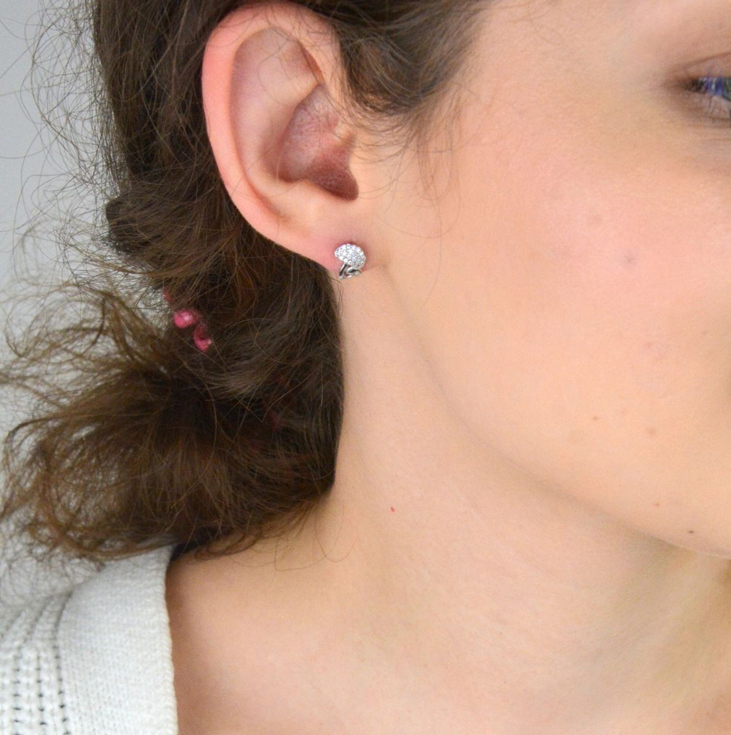 Urocze kolczyki dziecięce ze srebra 925 – DIA-KLC-6920-925. Dwa grzybki większy z cyrkoniami, mniejszy gładki. Lekkie (1,25 g), bezpieczne zapięcie na sztyft. Idealne na prezent!1.jpg