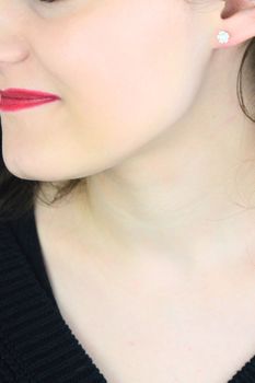 srebrne kolczyki kwiatki z masy jubilerskiej cyrkonia 925 DIA-KLC-6925-925 (3).jpg