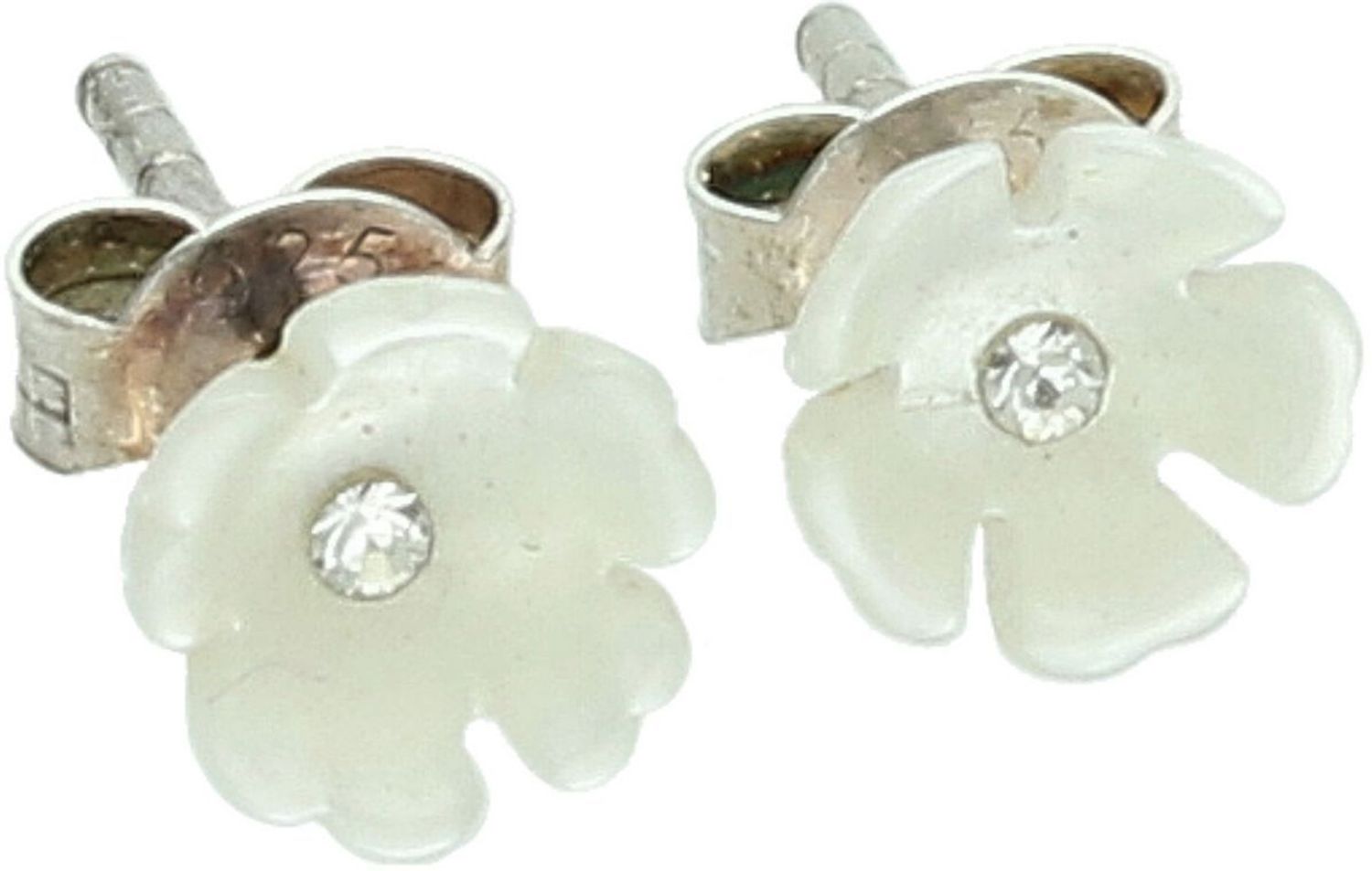 Urocze srebrne kolczyki kwiatki DIA-KLC-6925-925 z masy jubilerskiej, ozdobione cyrkonią. Srebro próby 925, zapięcie na sztyft, wielkość 6 mm, waga 0,52 g. Subtelny, kobiecy dodatek na każdą 1.jpg